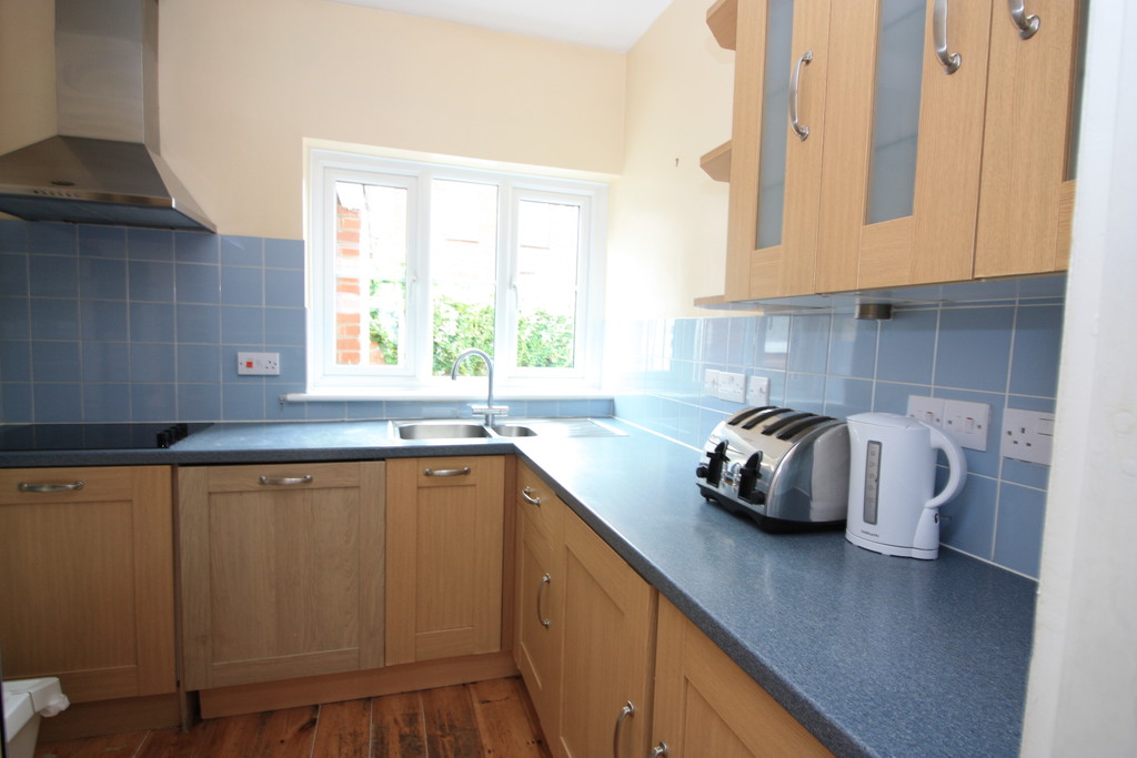 4 bed terraced house for sale in Lucas Avenue, Exeter  - Property Image 5