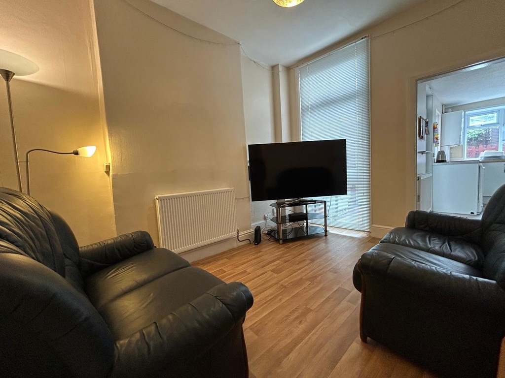 4 bed end of terrace house for sale in Monkswell Road, Mount Pleasant  - Property Image 5