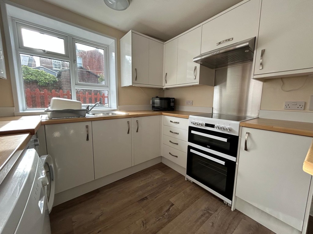 4 bed end of terrace house for sale in Monkswell Road, Mount Pleasant  - Property Image 3