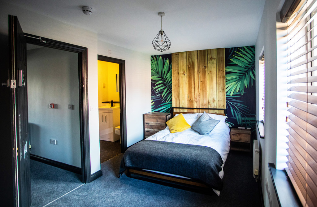 6 bed town house for sale in Royal Crescent, Exeter, EX2  - Property Image 9