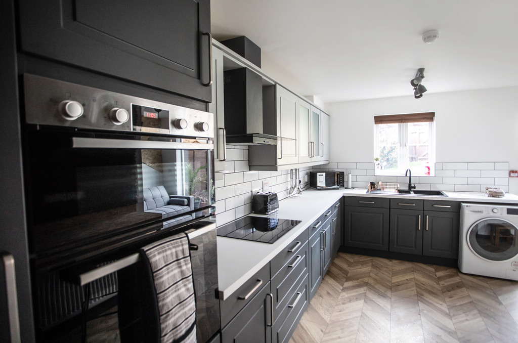 6 bed town house for sale in Royal Crescent, Exeter, EX2  - Property Image 3