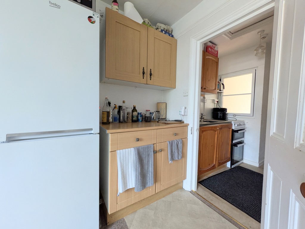 3 bed terraced house for sale in 3 self contained 1-bedroom flats  - Property Image 18