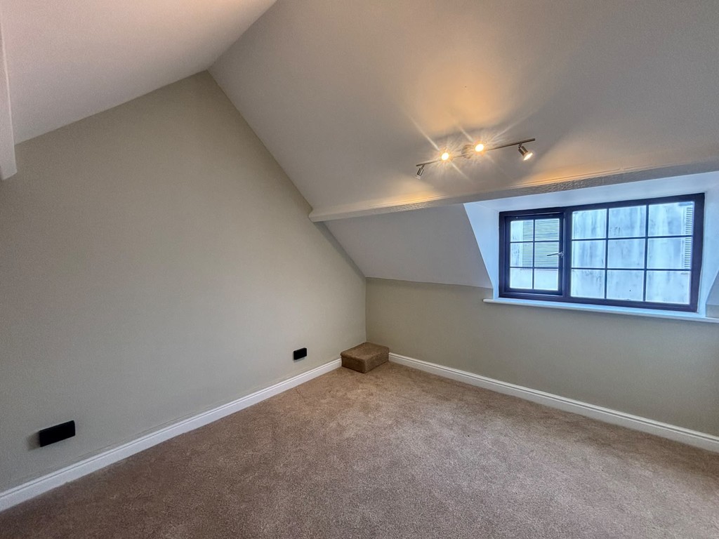 2 bed maisonette to rent in Friernhay Court, Friernhay Street 15