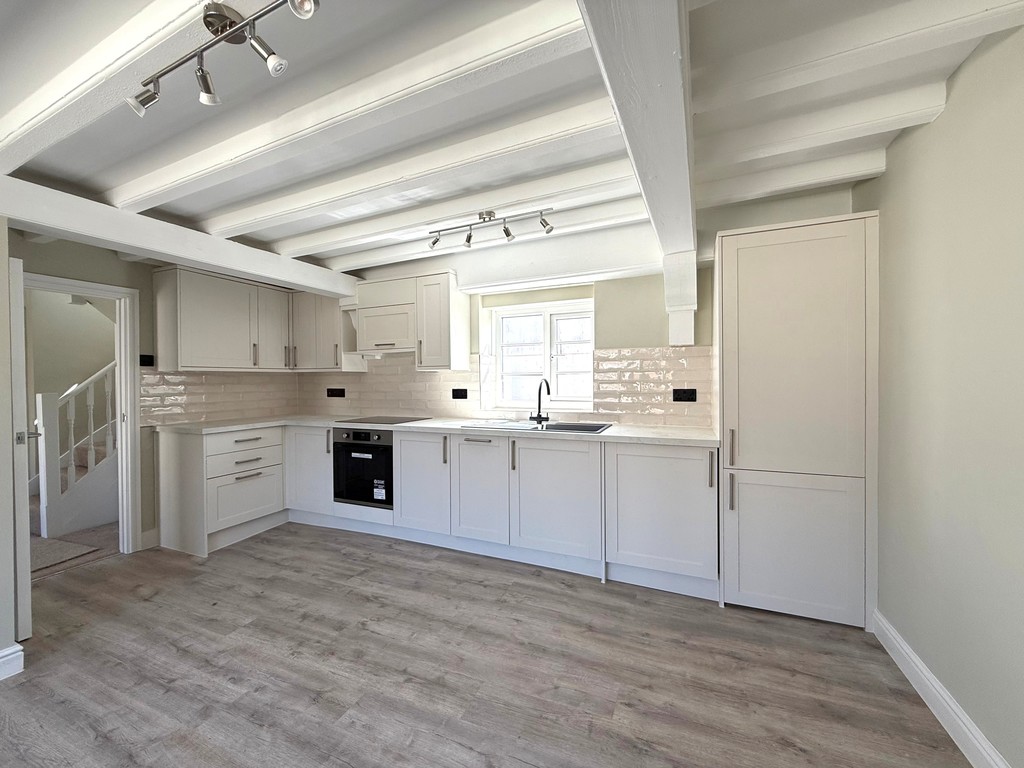 2 bed maisonette to rent in Friernhay Court, Friernhay Street  - Property Image 1