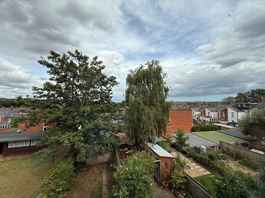 3 bed terraced house to rent in Regents Park, (Main House), Heavitree  - Property Image 17