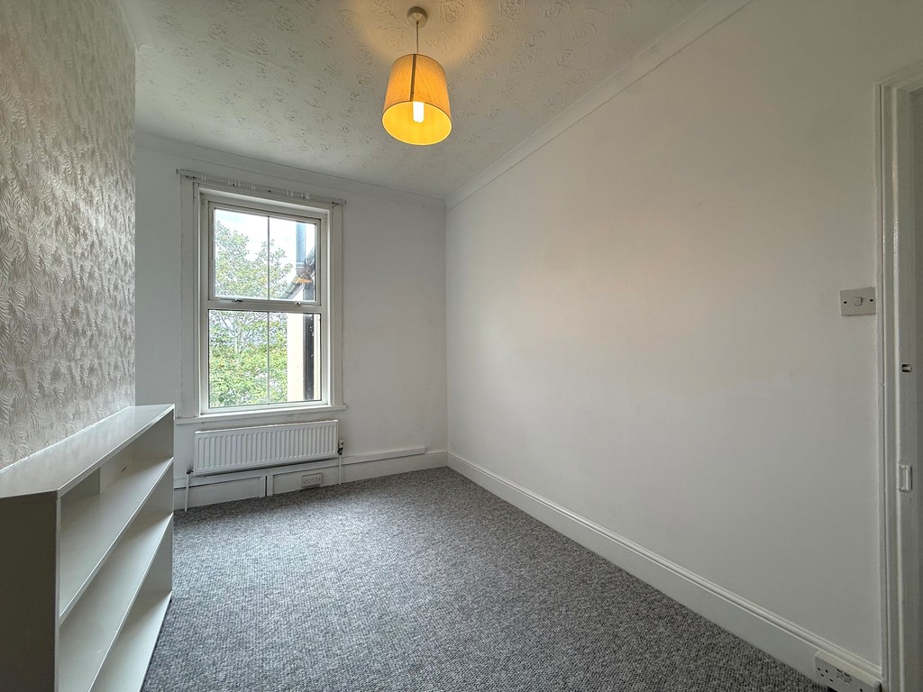 3 bed terraced house to rent in Regents Park, (Main House), Heavitree 15