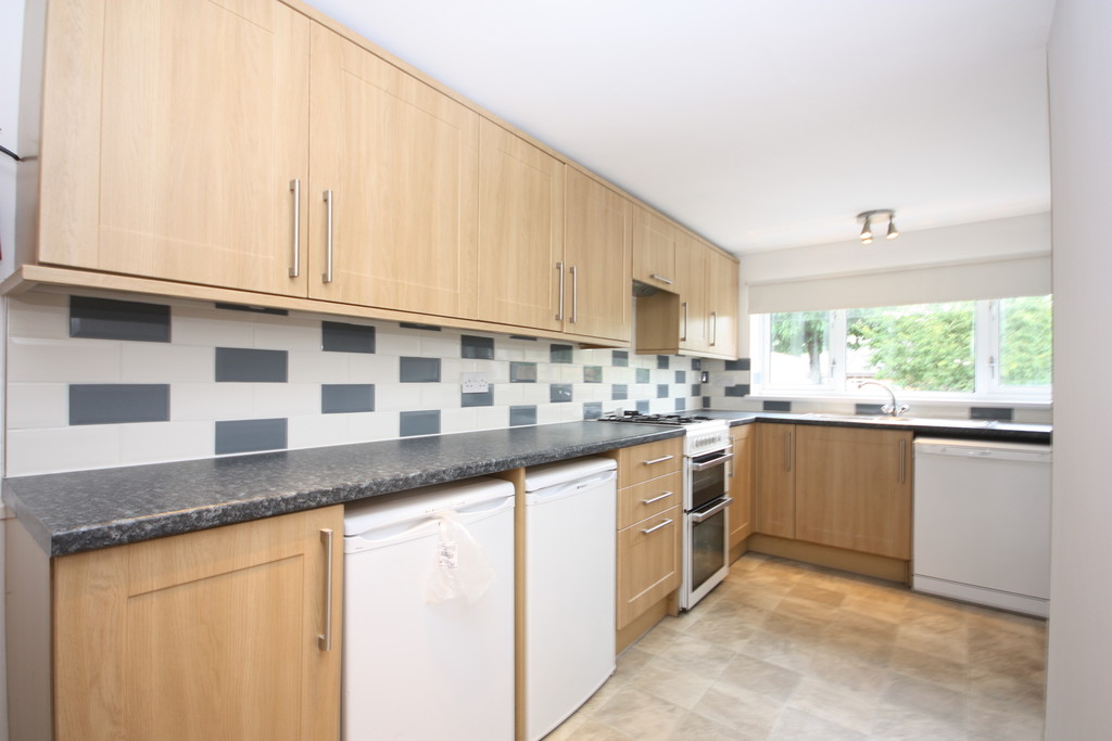 3 bed terraced house to rent in Alexandra Terrace, Broadclyst 1