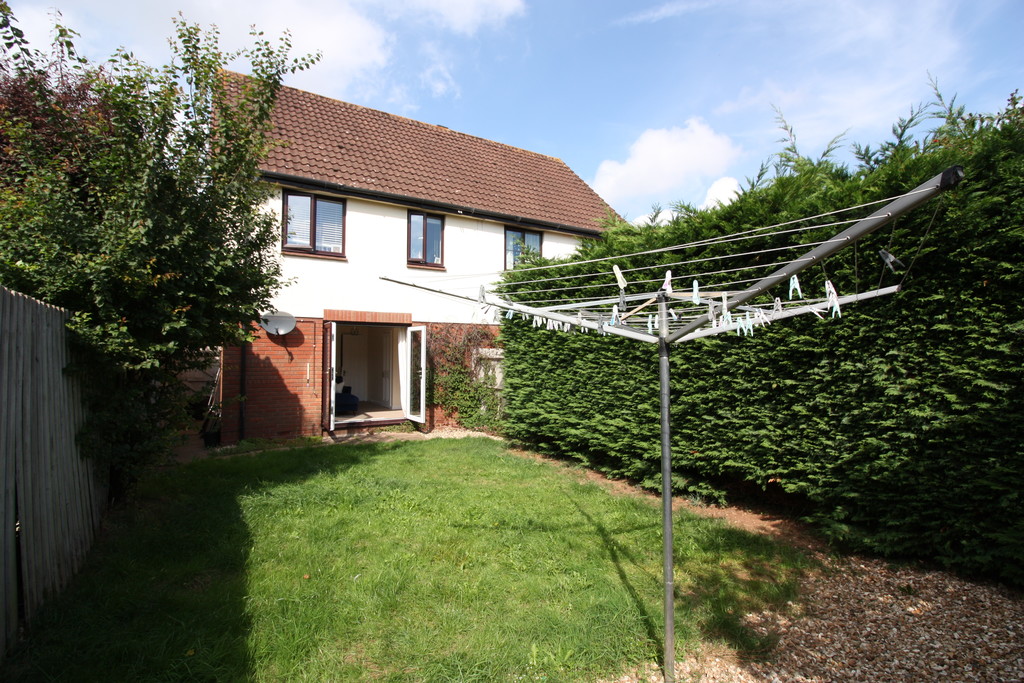 3 bed semi-detached house to rent in Grasslands Drive  - Property Image 1