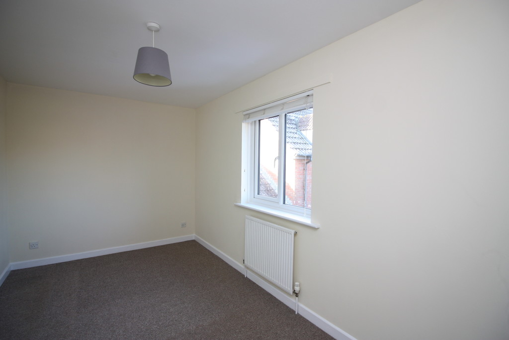 3 bed semi-detached house to rent in Grasslands Drive 6