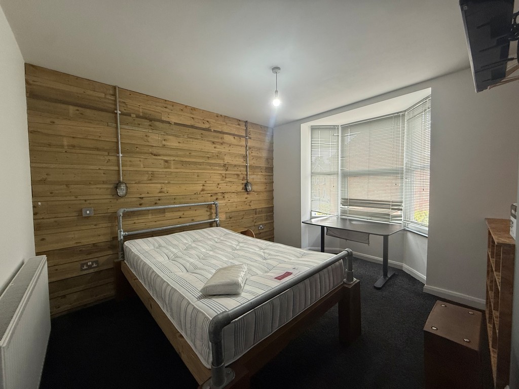 6 bed house share to rent in ROOM LETS, Alphington Road 1