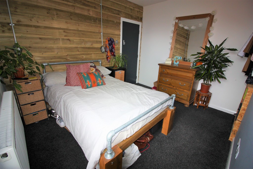 6 bed house share to rent in ROOM LETS, Alphington Road 4
