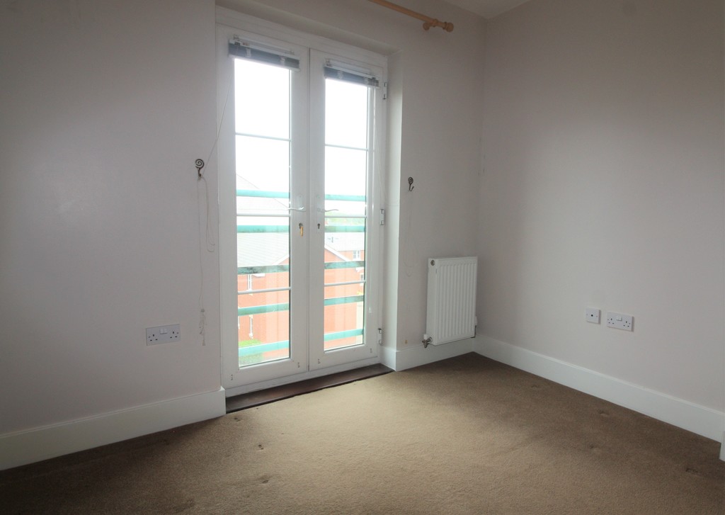 2 bed flat to rent in Russell Walk, Exeter  - Property Image 6