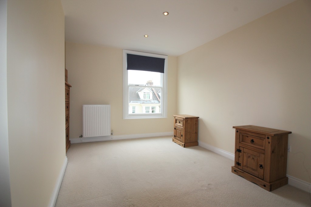 1 bed flat to rent in Shirehampton House, 35-37 St Davids Hill 6