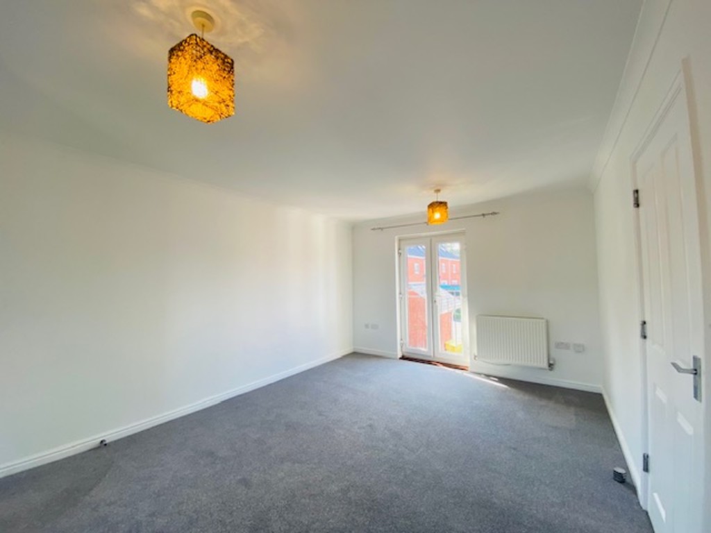 2 bed apartment to rent in Coburg Green, Exeter, EX2 1
