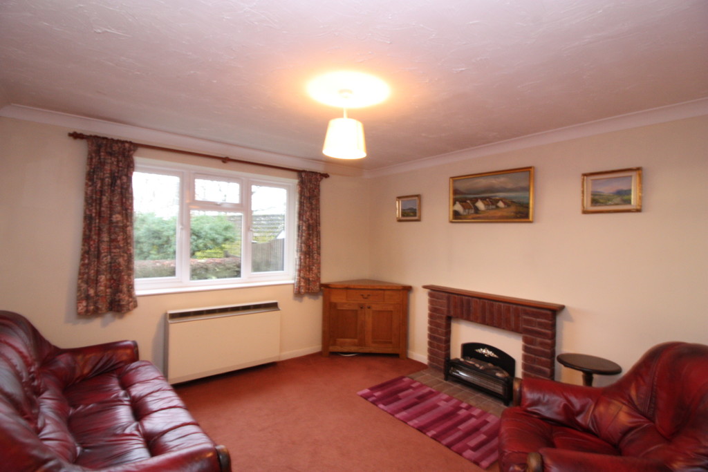 2 bed chalet to rent in Longmeadow, Broadclyst, Exeter 2