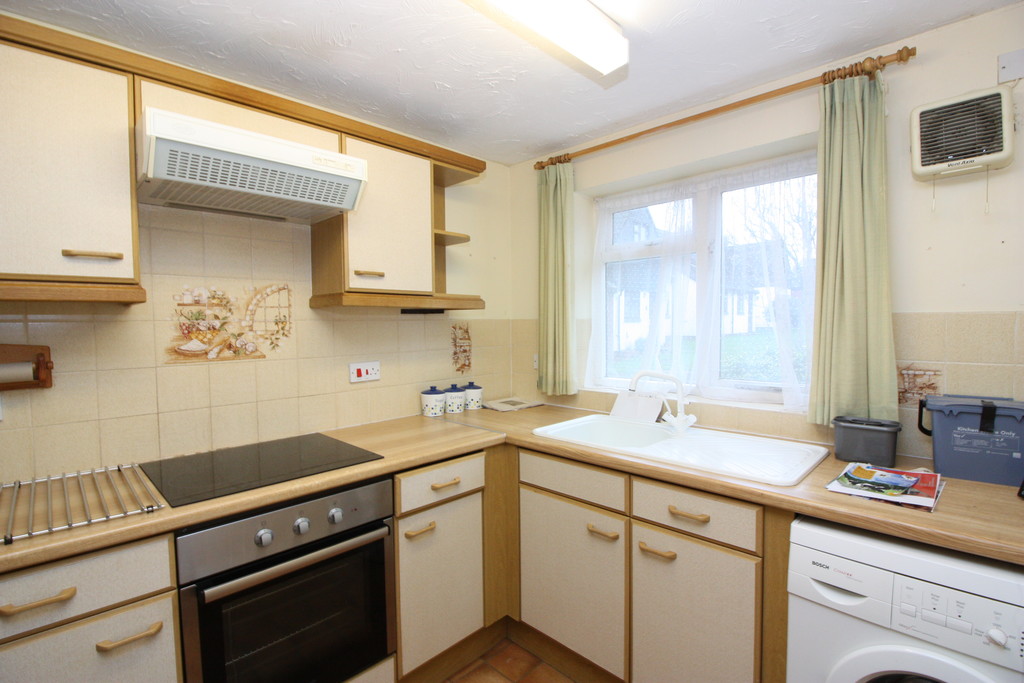 2 bed chalet to rent in Longmeadow, Broadclyst, Exeter 3