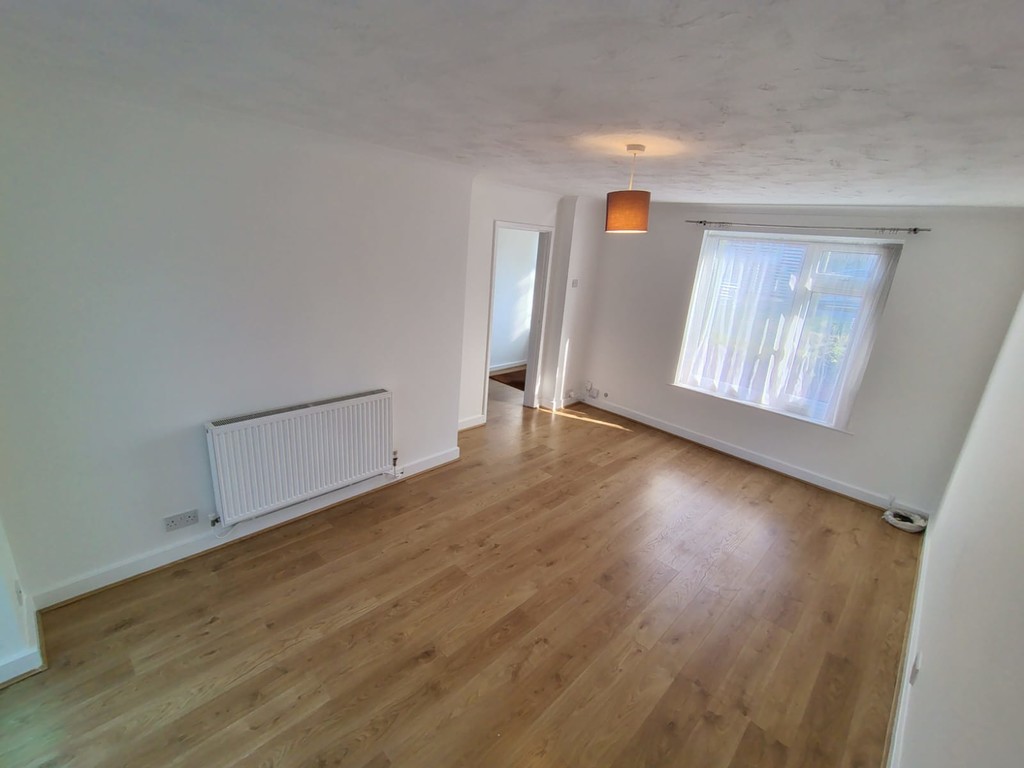 2 bed apartment to rent in Mincinglake Road 8