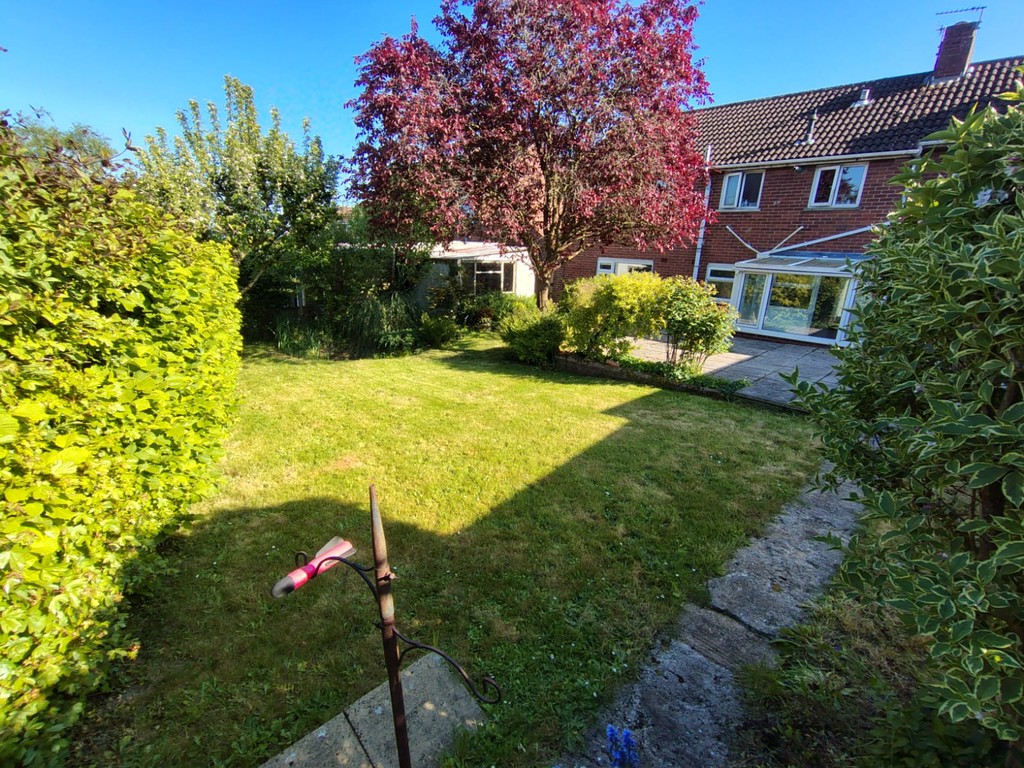 2 bed apartment to rent in Mincinglake Road - Property Image 1