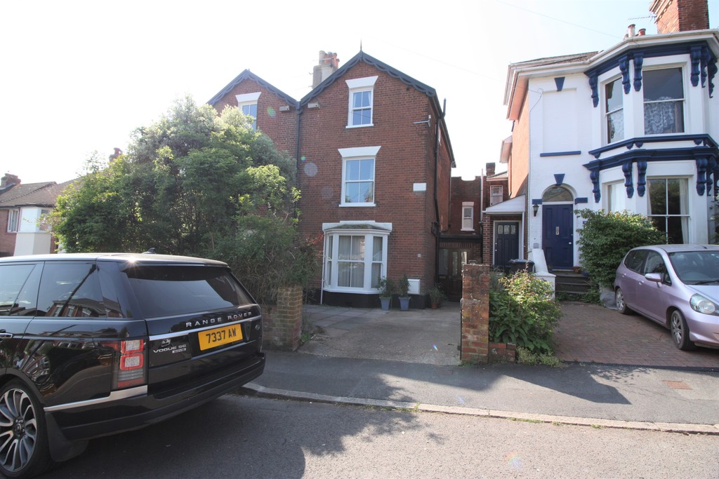 4 bed semi-detached house to rent in South Avenue, Exeter, EX1  - Property Image 19