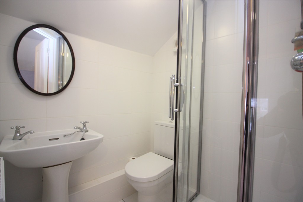 4 bed semi-detached house to rent in South Avenue, Exeter, EX1 14