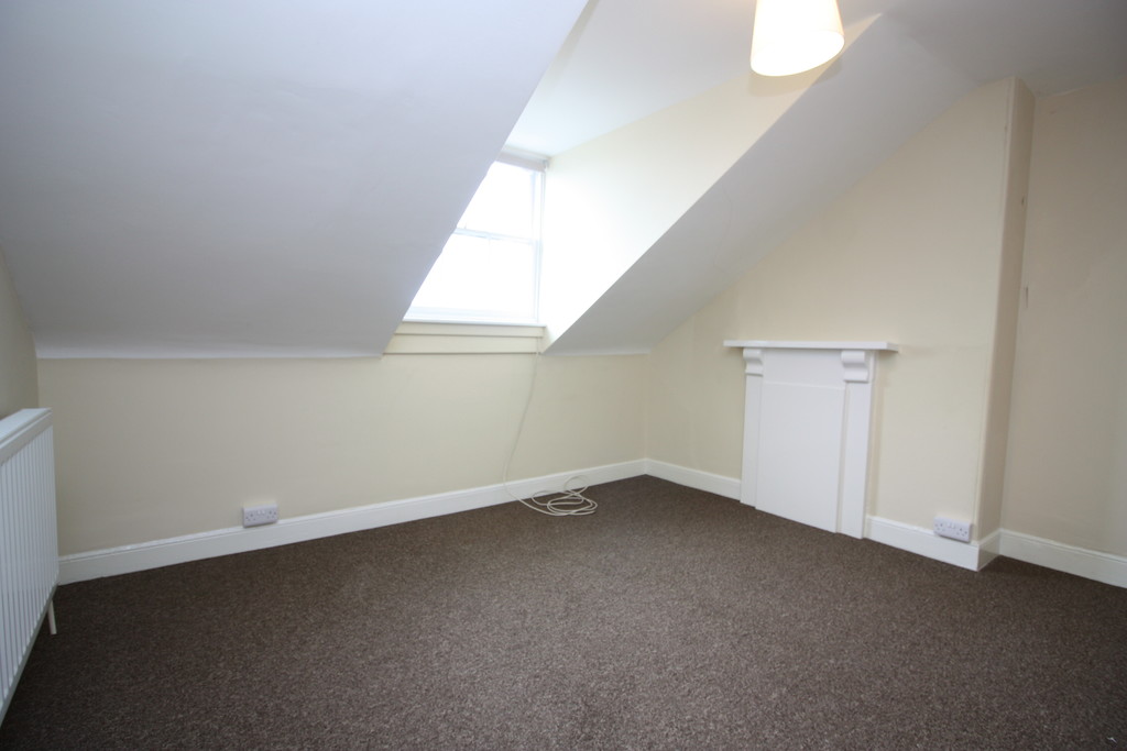 2 bed flat to rent in Elm Grove Road  - Property Image 9
