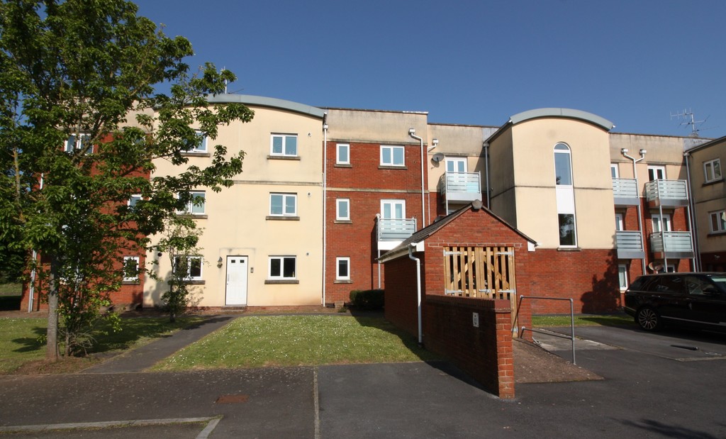 2 bed apartment to rent in Heraldry Walk 12