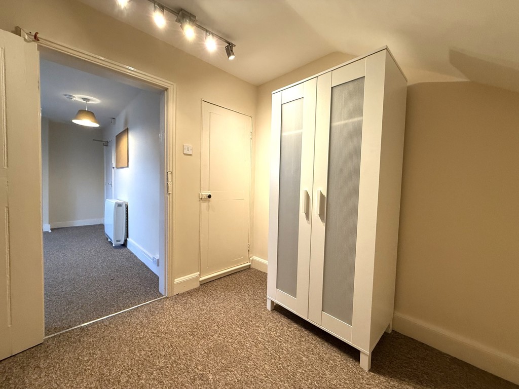 3 bed apartment to rent in New North Road, Exeter, EX4 5