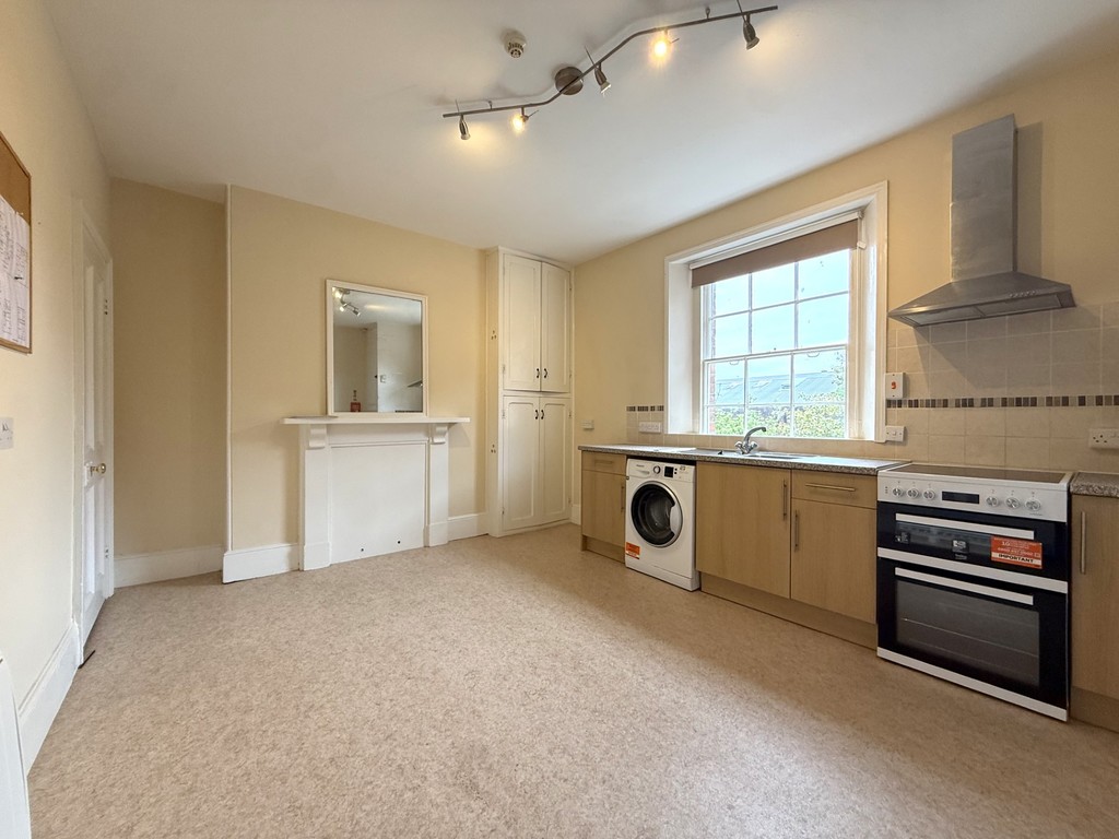3 bed apartment to rent in New North Road, Exeter, EX4 16