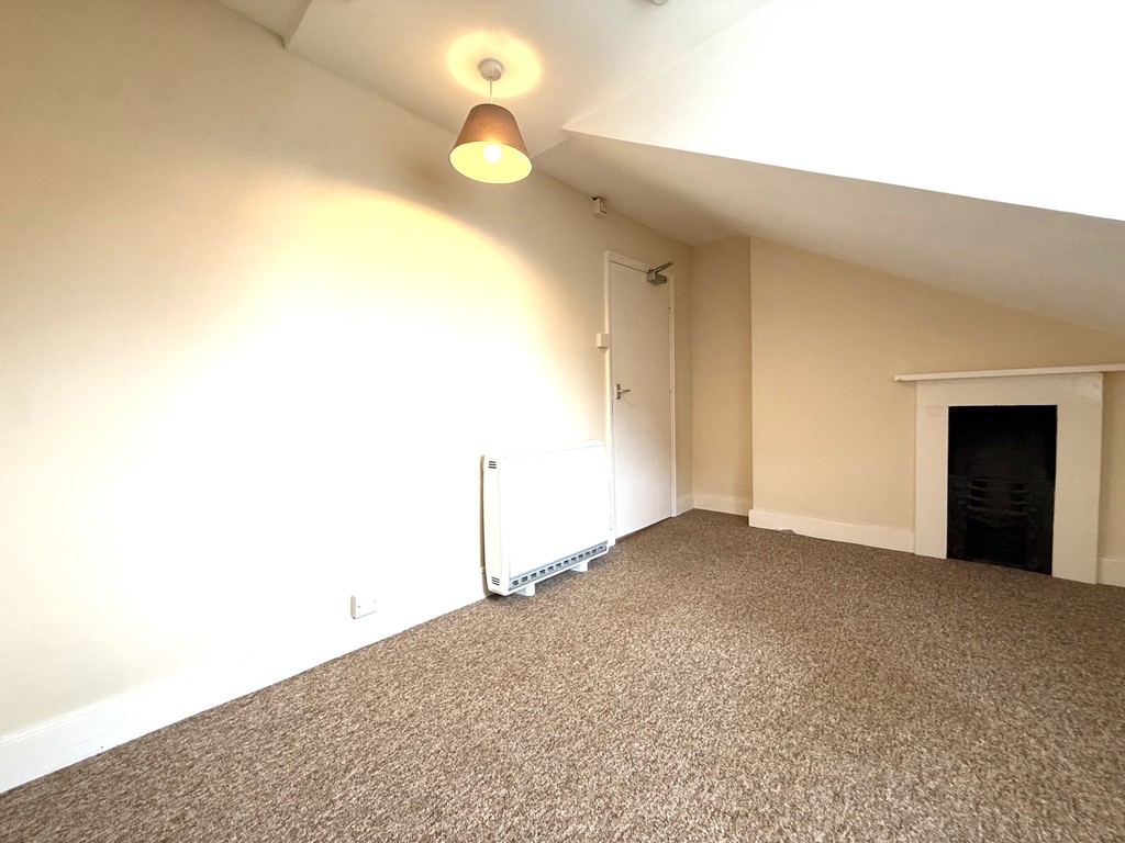 3 bed apartment to rent in New North Road, Exeter, EX4 3