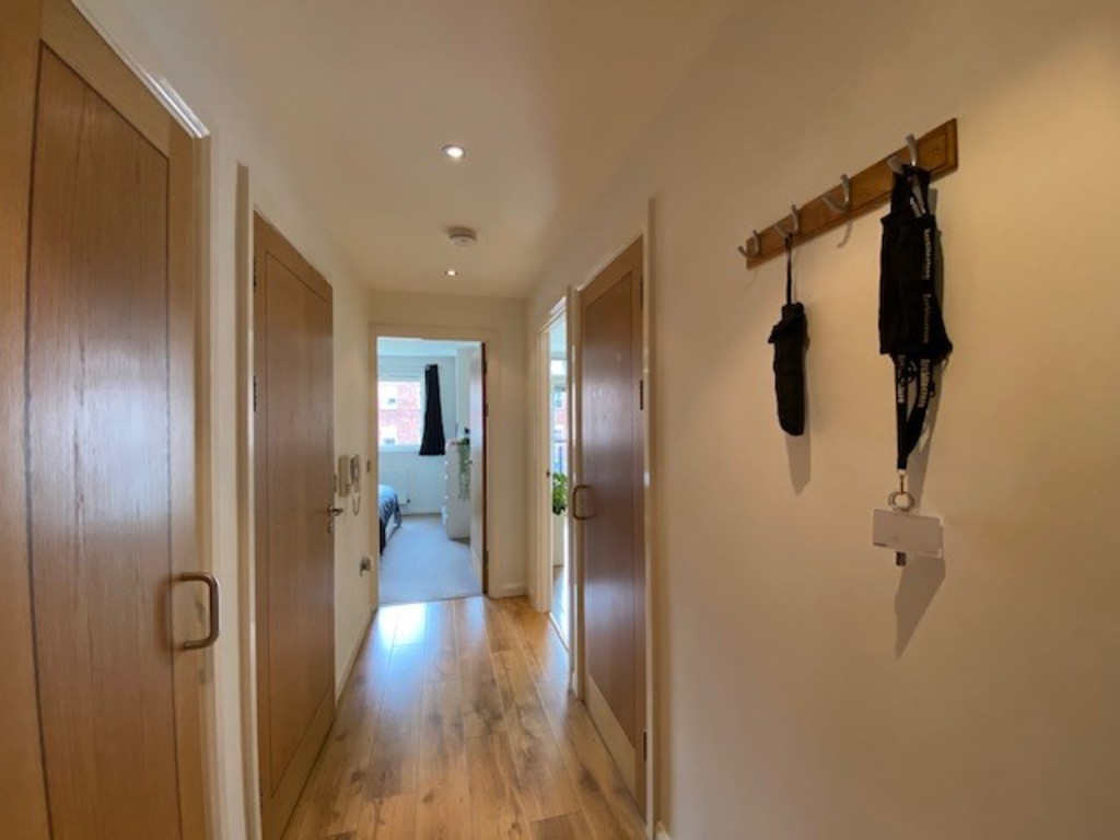1 bed apartment for sale in Trinity Apartments, Roman Walk  - Property Image 7
