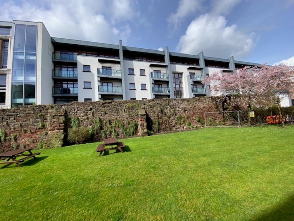 1 bed apartment for sale in Trinity Apartments, Roman Walk - Property Image 1