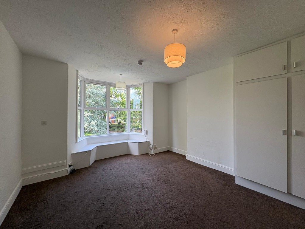 1 bed studio flat to rent in Cowick Street  - Property Image 2