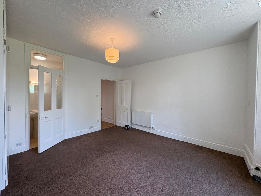 1 bed studio flat to rent in Cowick Street  - Property Image 10