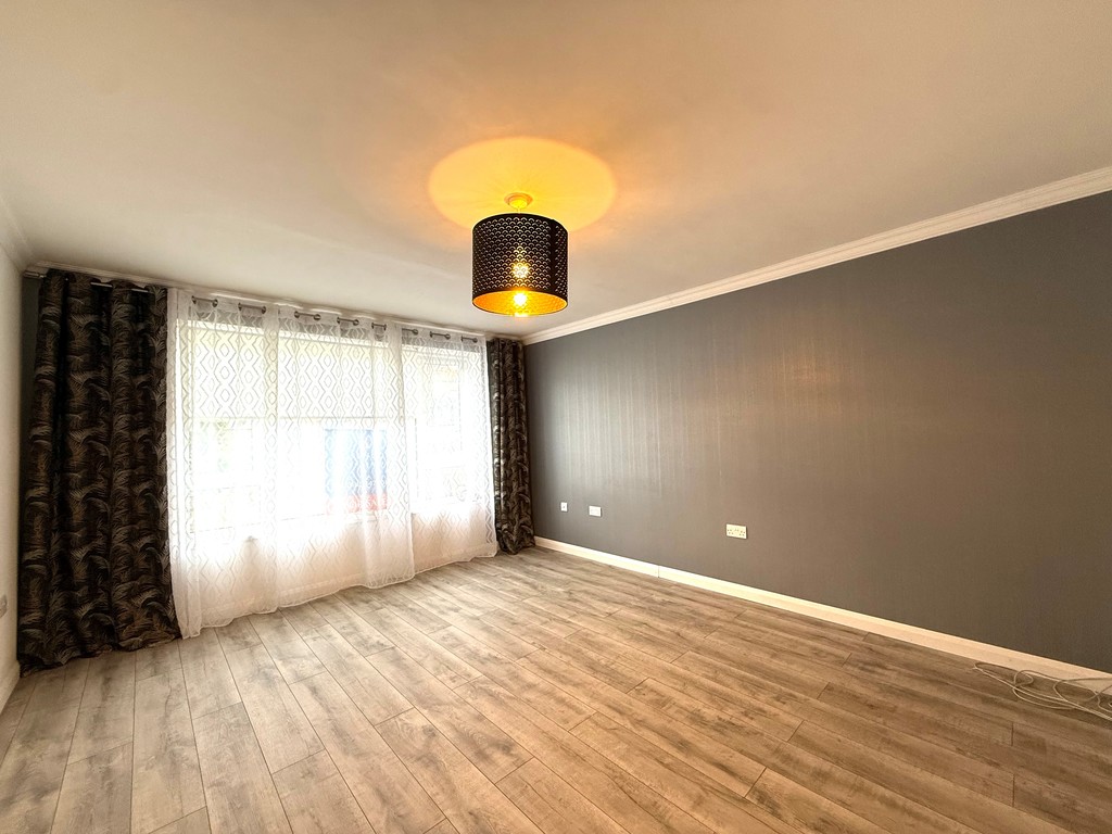 2 bed apartment for sale in Flat E, 27 Well Street  - Property Image 7