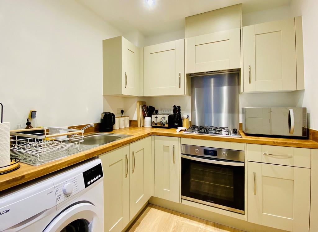 2 bed end of terrace house to rent in 61 Quarry Heights 4