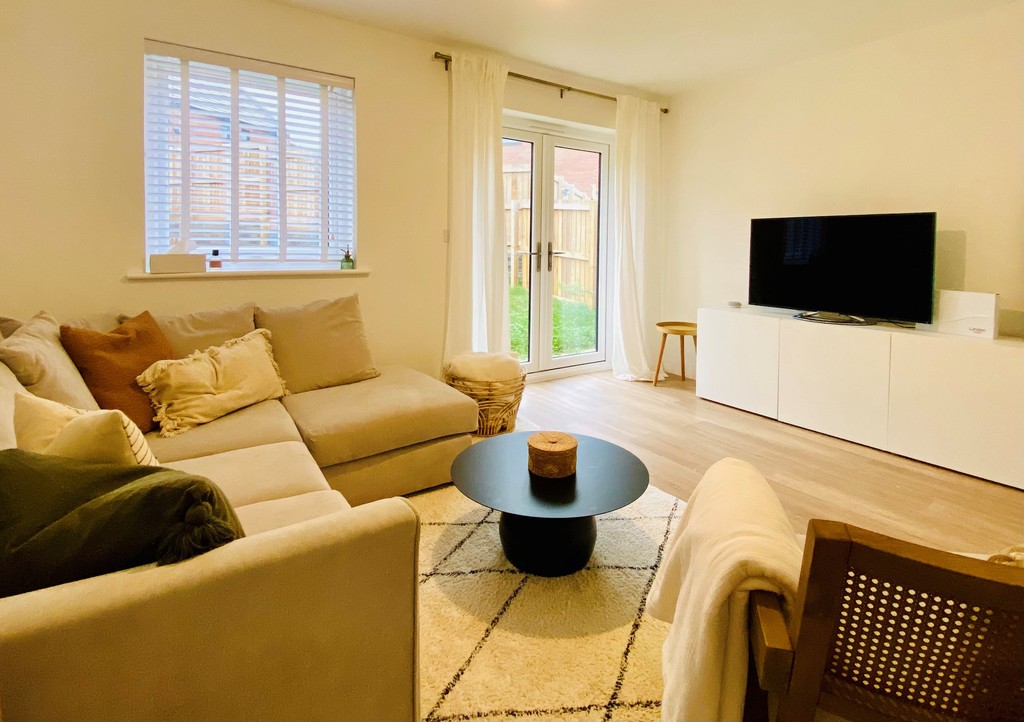 2 bed end of terrace house to rent in 61 Quarry Heights 2