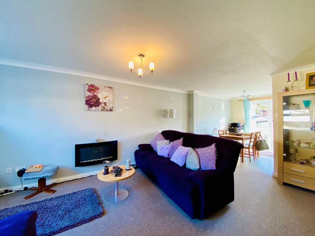 2 bed terraced house for sale in Tower Gardens, Crediton  - Property Image 5