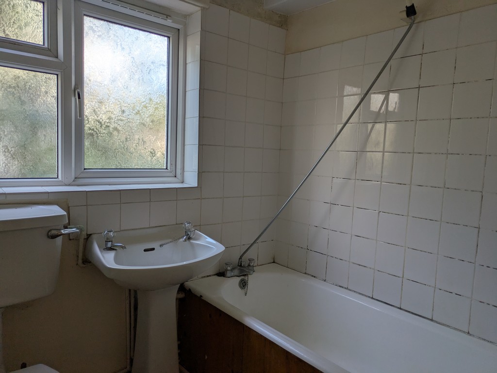 2 bed apartment for sale in Well Street, Exeter  - Property Image 4