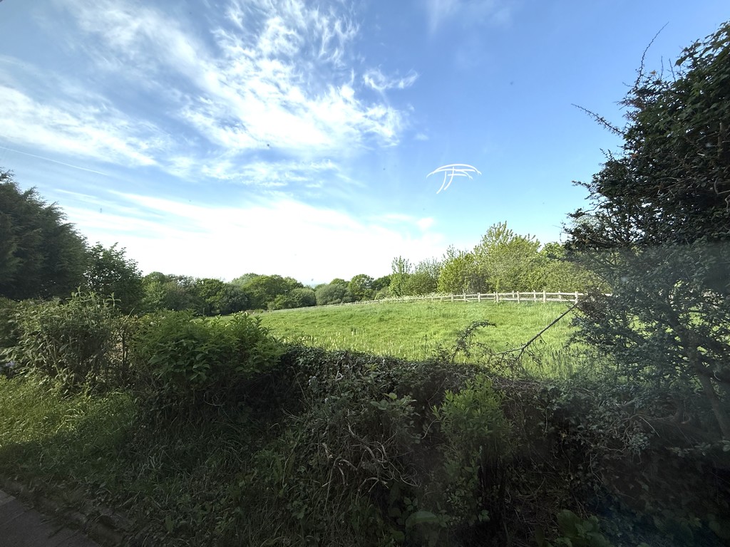 3 bed detached bungalow to rent in Morchard Bishop 7