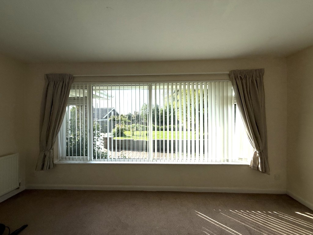 3 bed detached bungalow to rent in Morchard Bishop 8