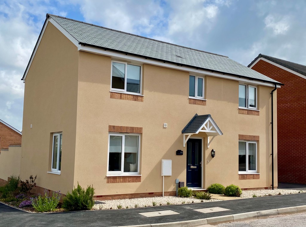 4 bed detached house for sale in Calves Close, Cranbrook, Exeter