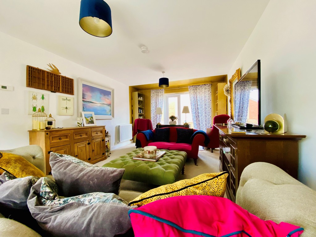 4 bed detached house for sale in Calves Close, Cranbrook, Exeter  - Property Image 10