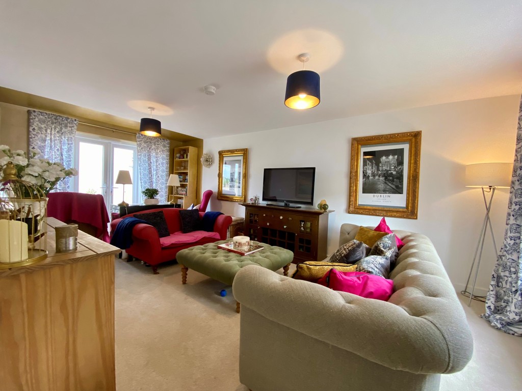 4 bed detached house for sale in Calves Close, Cranbrook, Exeter  - Property Image 9