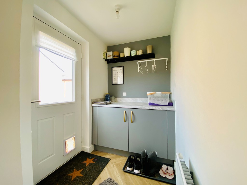 4 bed detached house for sale in Calves Close, Cranbrook, Exeter  - Property Image 6