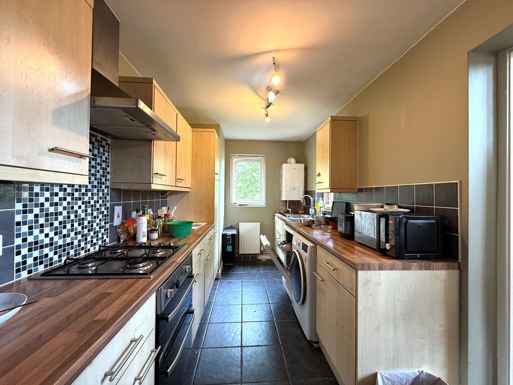 3 bed apartment to rent in Powhay Mills, Tudor Street  - Property Image 5