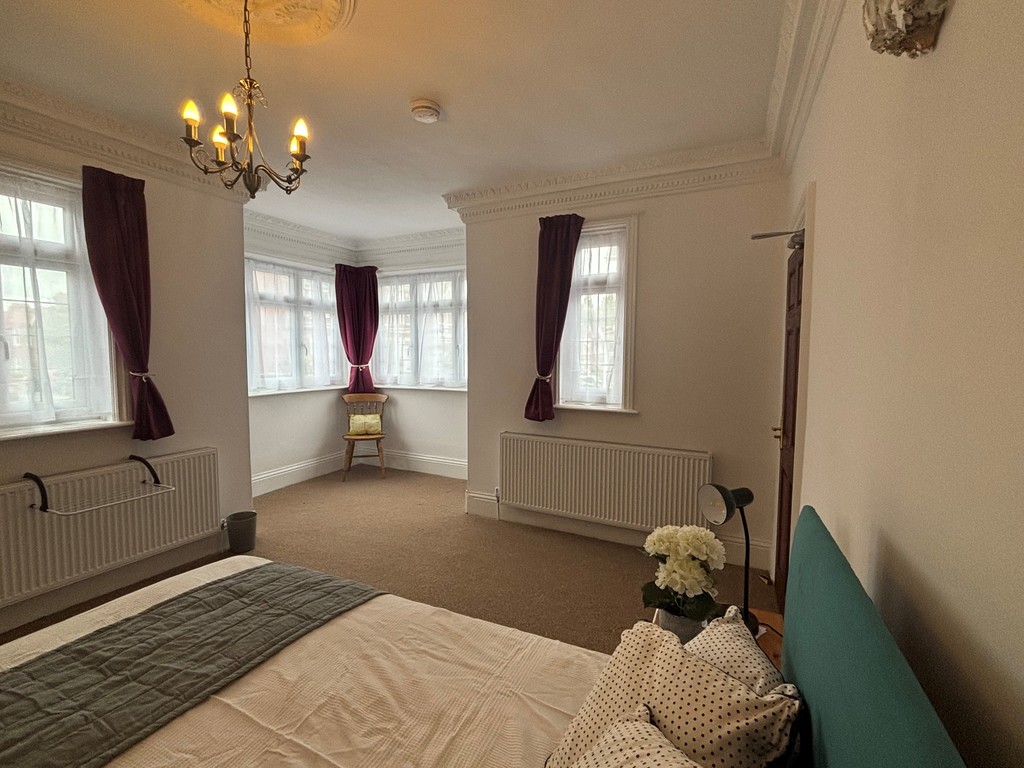 5 bed end of terrace house for sale in Monks Road, Exeter, EX4  - Property Image 4