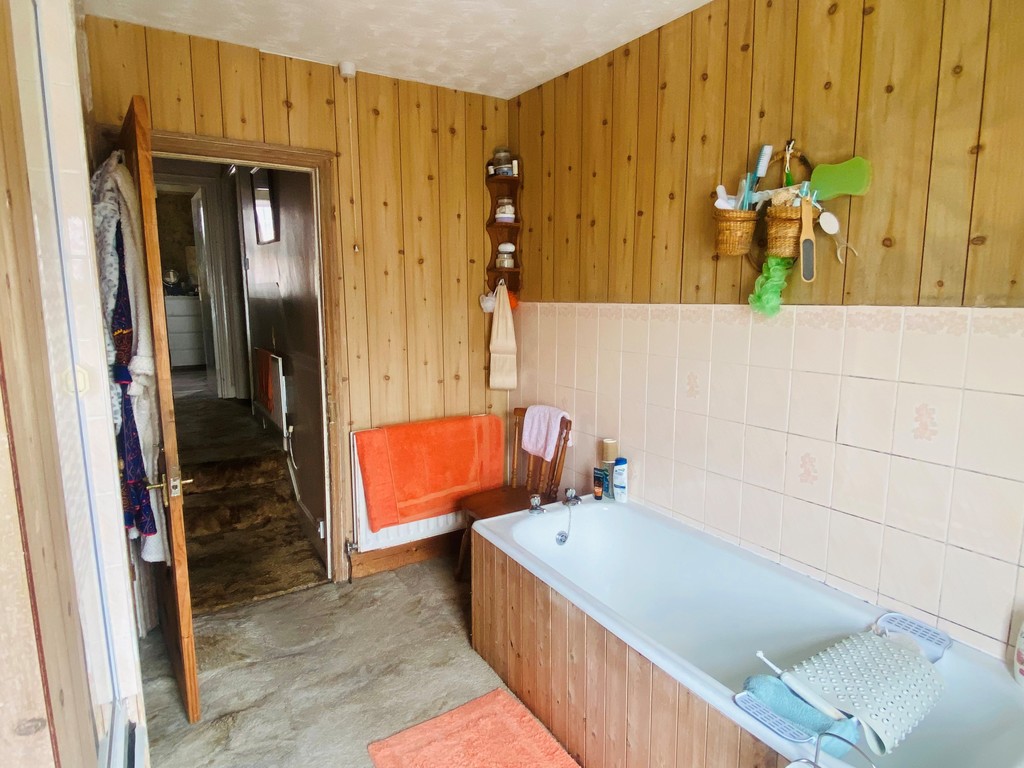 2 bed terraced house for sale in Hatcher Street, Dawlish, EX7  - Property Image 12