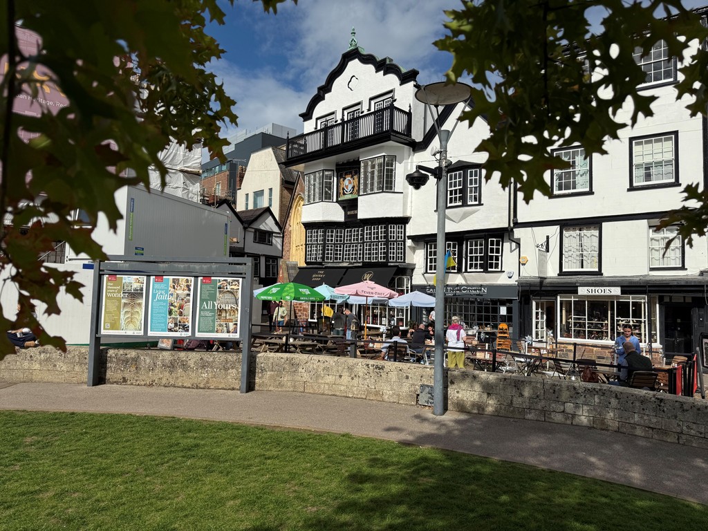 2 bed terraced house to rent in Catherine Street, Exeter, EX1 33