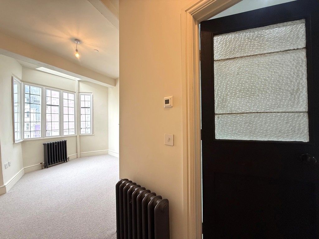 2 bed terraced house to rent in Catherine Street, Exeter, EX1 14