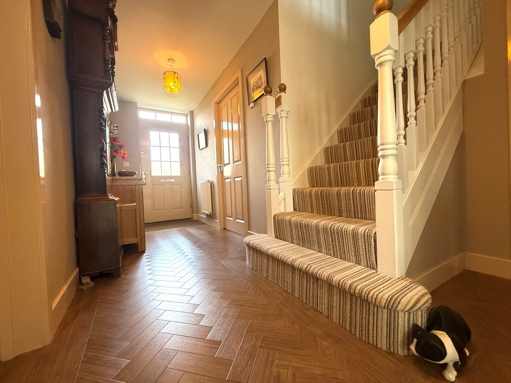 4 bed detached house for sale in Veysey Close, Exeter, EX2 7